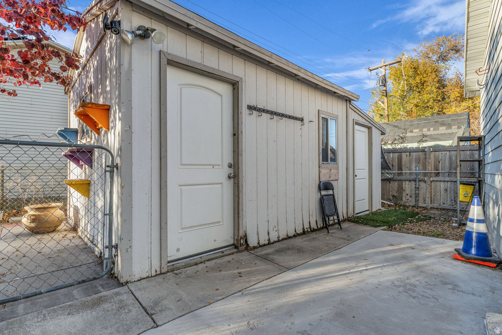 1844 LEISURE LN Taylorsville, UT 84129