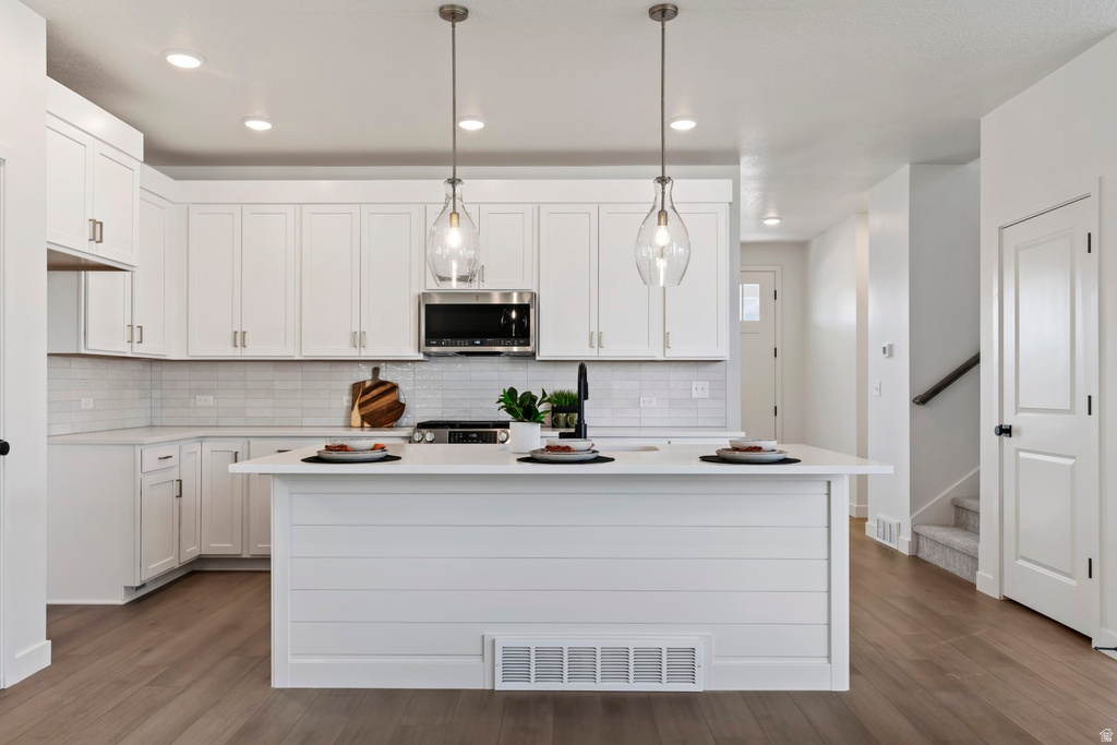 882 W CAROLIINE DR Saratoga Springs, UT 84045