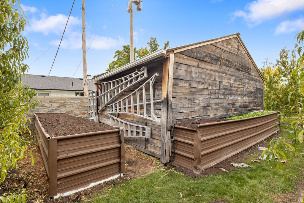 48 N 100 E Alpine, UT 84004