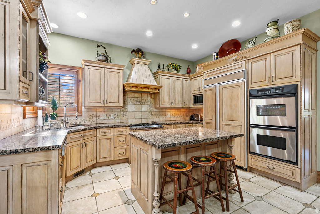 1 PEPPERWOOD POINTE Sandy, UT 84092