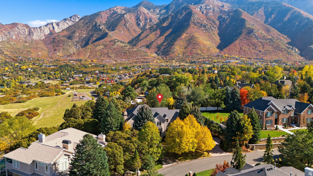 1 PEPPERWOOD POINTE Sandy, UT 84092