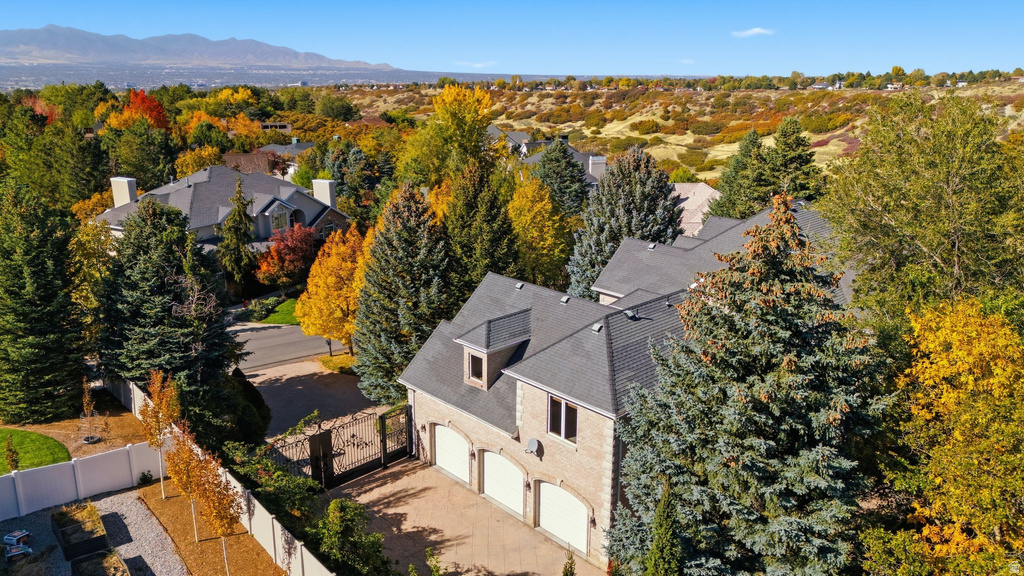 1 PEPPERWOOD POINTE Sandy, UT 84092