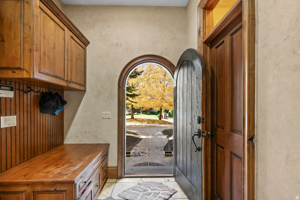 1 PEPPERWOOD POINTE Sandy, UT 84092