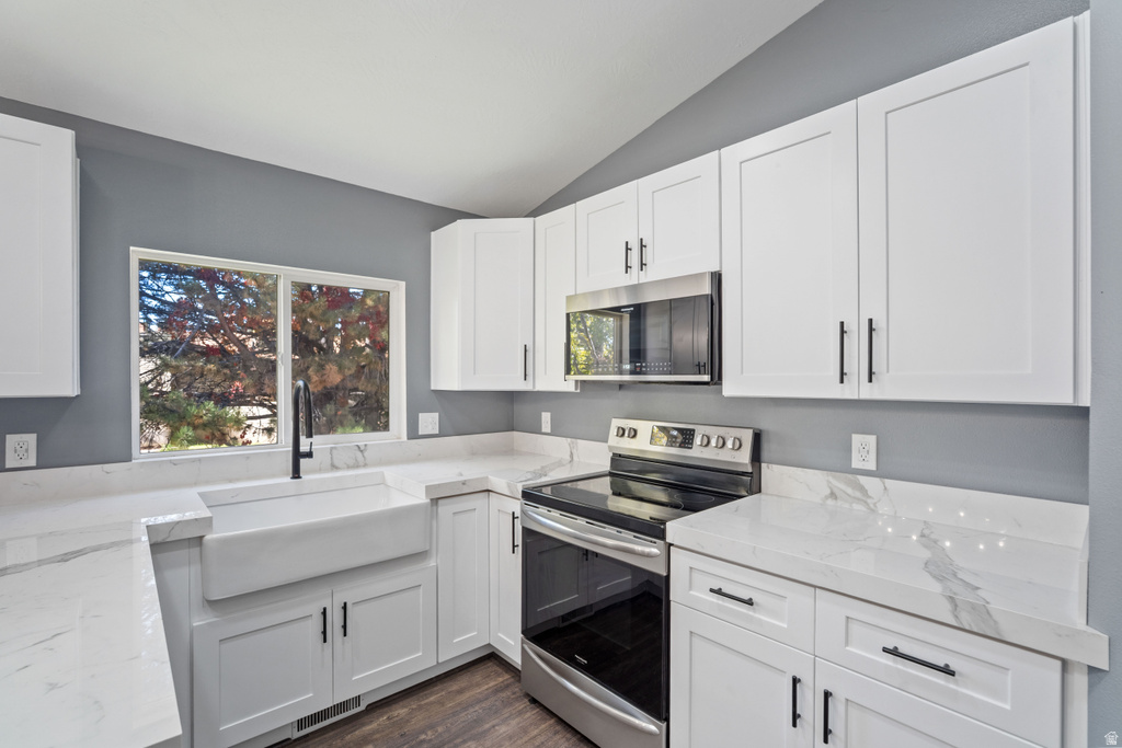 4604 S WORMWOOD DR West Valley City, UT 84120