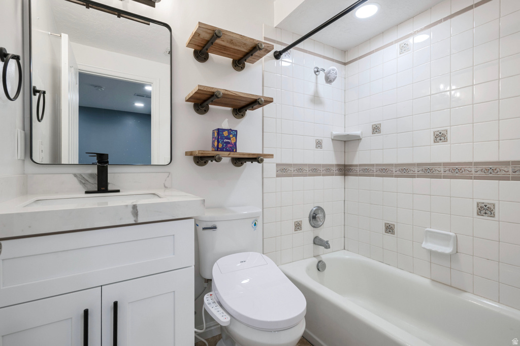 4604 S WORMWOOD DR West Valley City, UT 84120