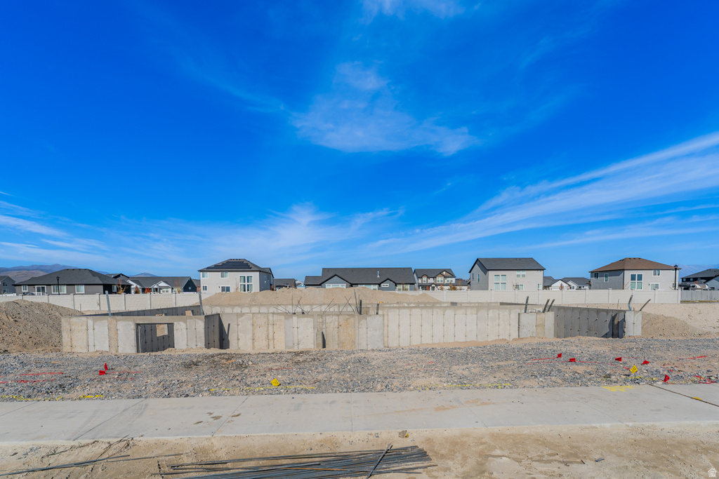 125 E Greyhawk Dr #108