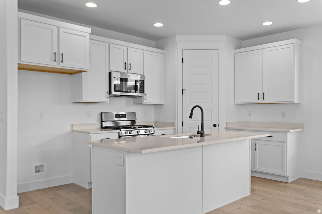 582 N CORNSTALK WAY Lindon, UT 84042