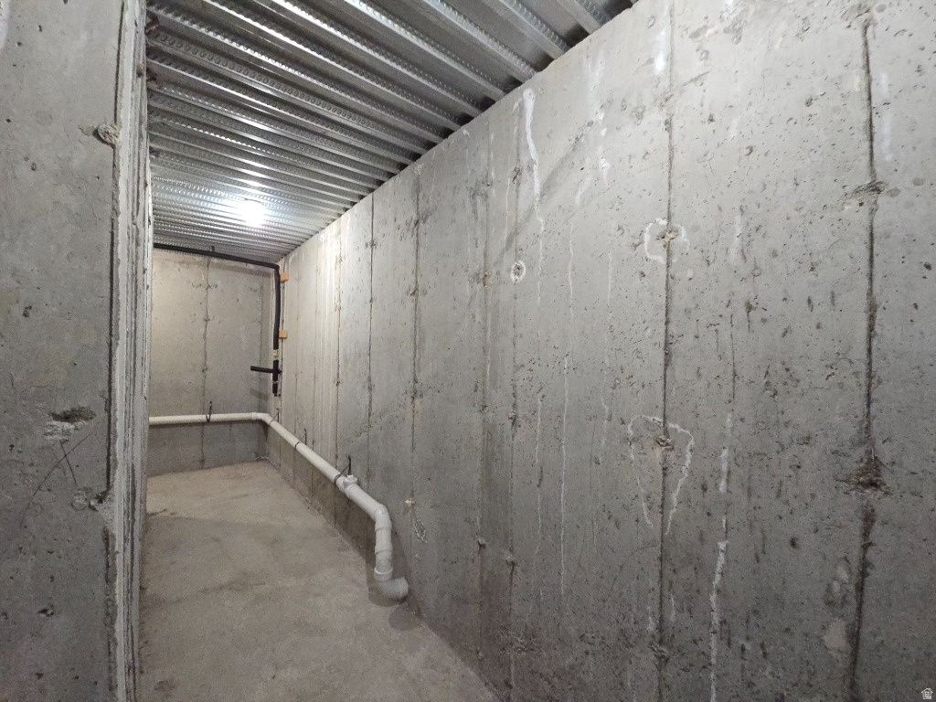 6849 S JEFFERSON ST Murray, UT 84107