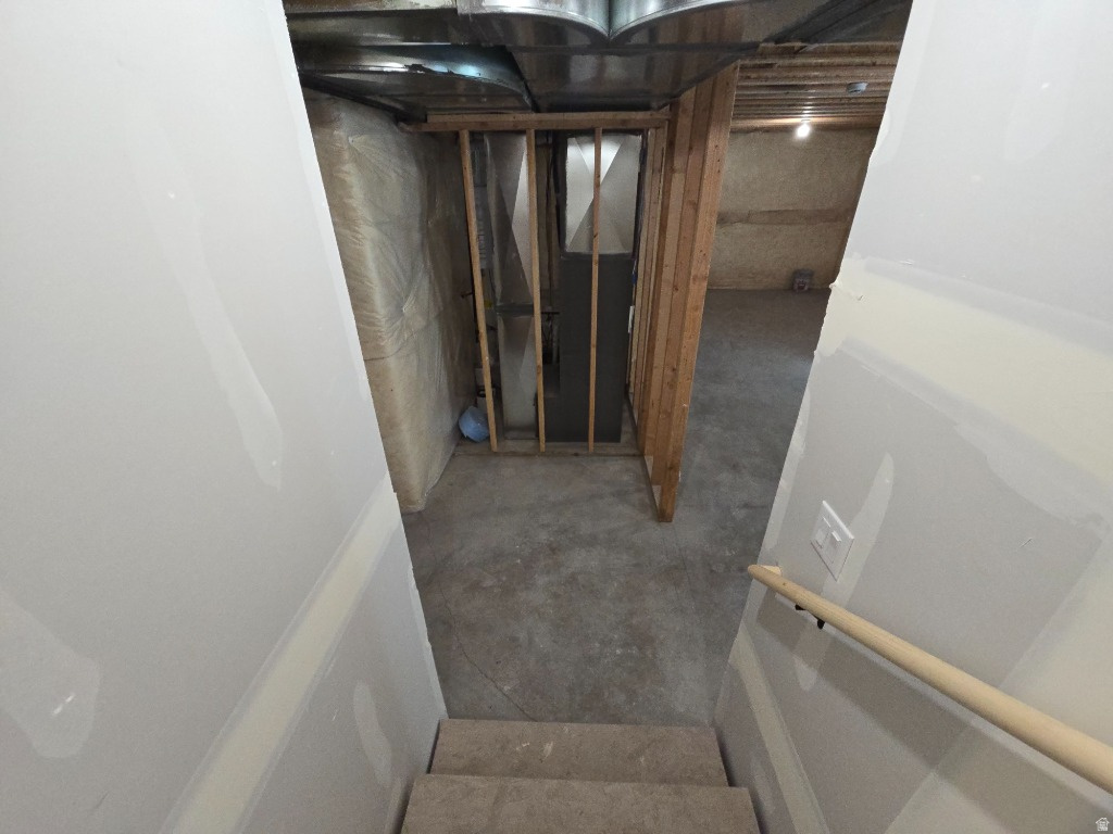 6849 S JEFFERSON ST Murray, UT 84107