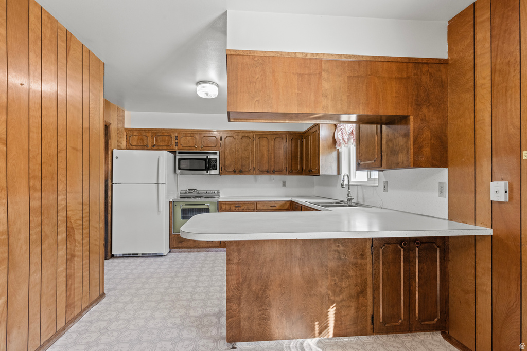 9356 N 11600 W Thatcher, UT 84337