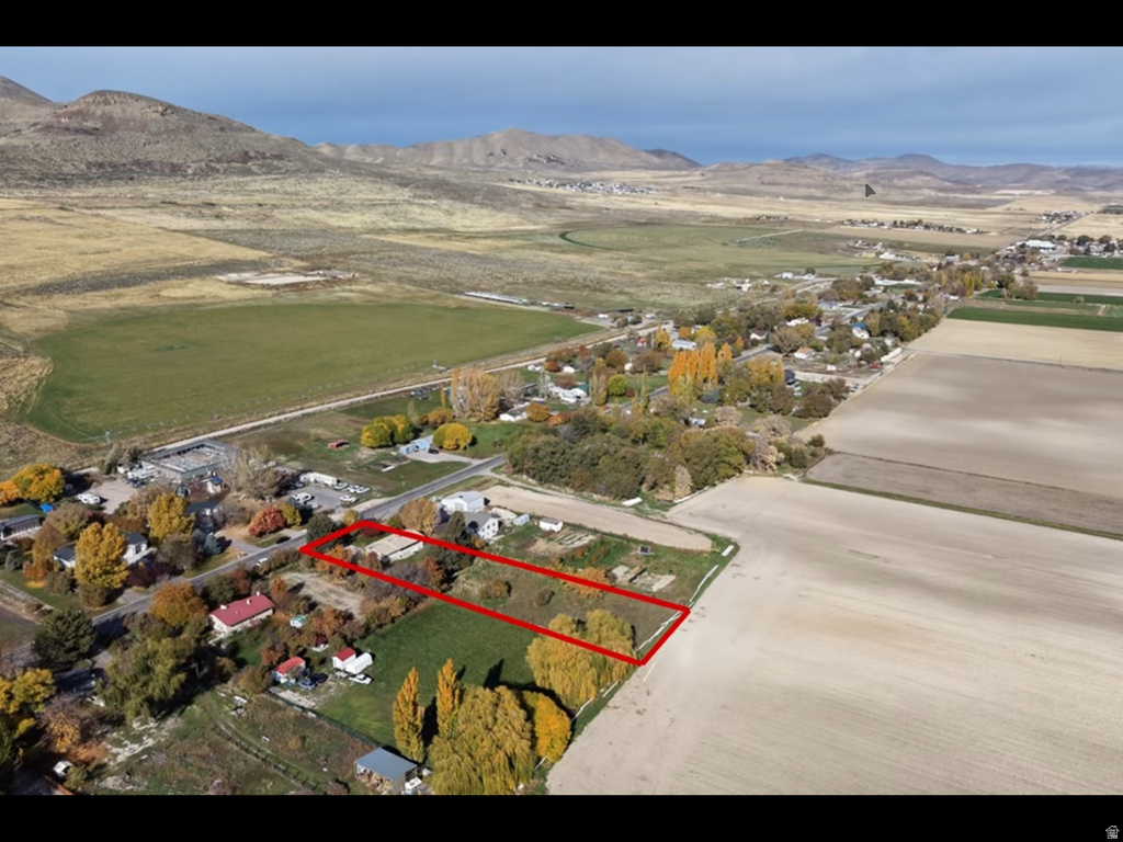 9356 N 11600 W Thatcher, UT 84337