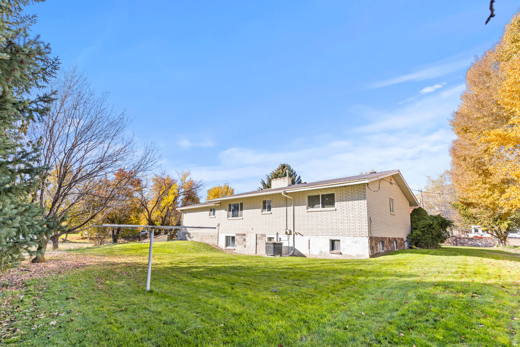9356 N 11600 W Thatcher, UT 84337