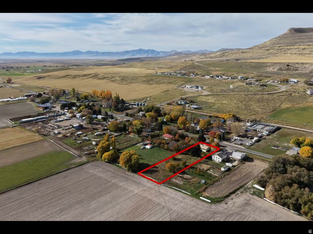 9356 N 11600 W Thatcher, UT 84337