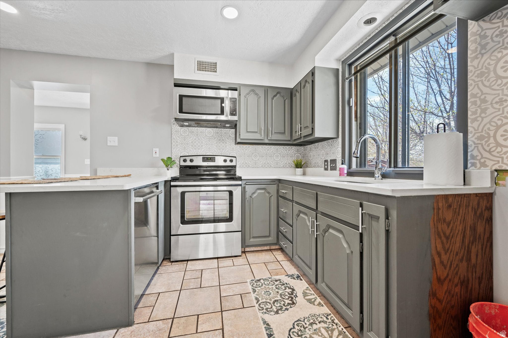 1171 E 24TH Ogden, UT 84401