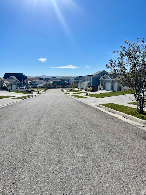 8009 S HAYDEN PARK ST West Jordan, UT 84081