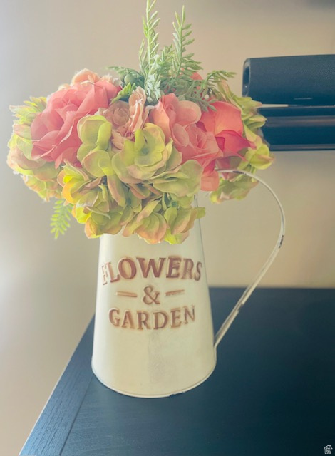 8009 S HAYDEN PARK ST West Jordan, UT 84081