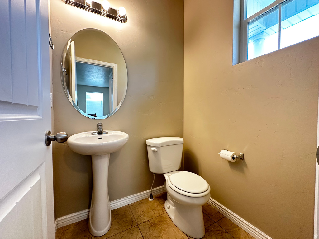 1513 W KINGSBARN WAY West Valley City, UT 84119