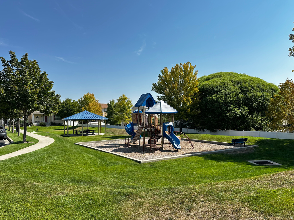 1513 W KINGSBARN WAY West Valley City, UT 84119