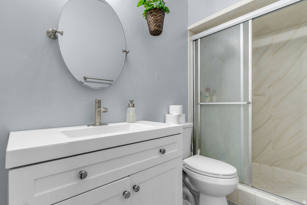 9968 S BLOSSOM DR Sandy, UT 84092