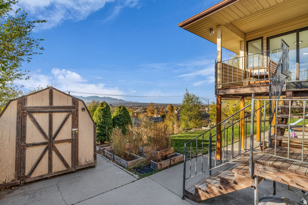 9968 S BLOSSOM DR Sandy, UT 84092