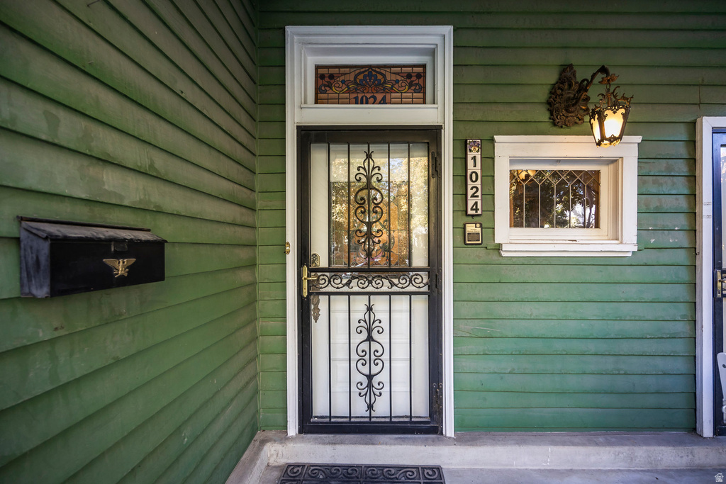 1024 E 1ST AVE Salt Lake City, UT 84103