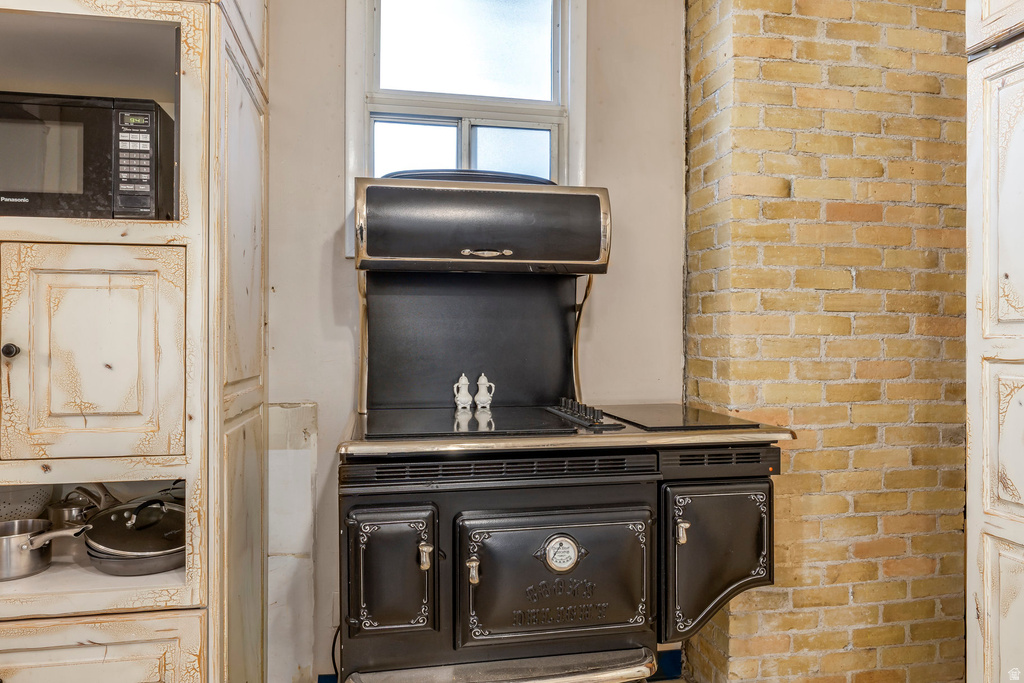 1024 E 1ST AVE Salt Lake City, UT 84103