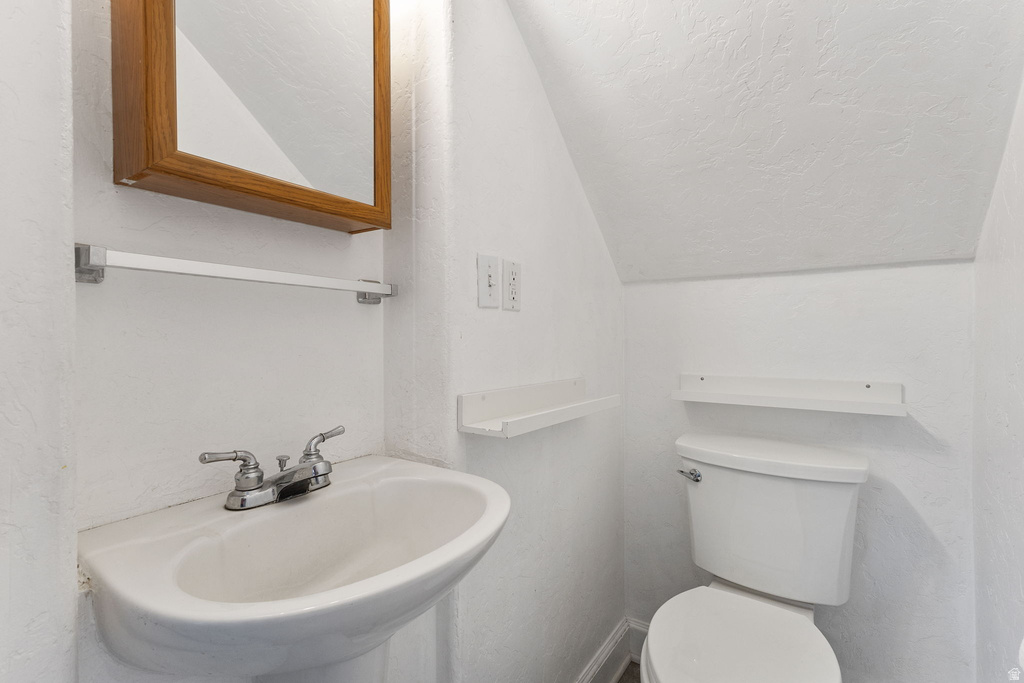 2748 S 8950 W Magna, UT 84044