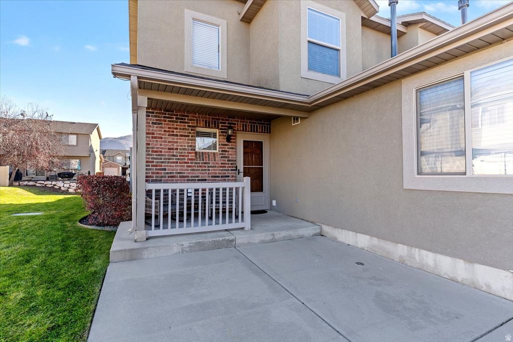 2434 N CHARLESTON AVE Harrisville, UT 84414