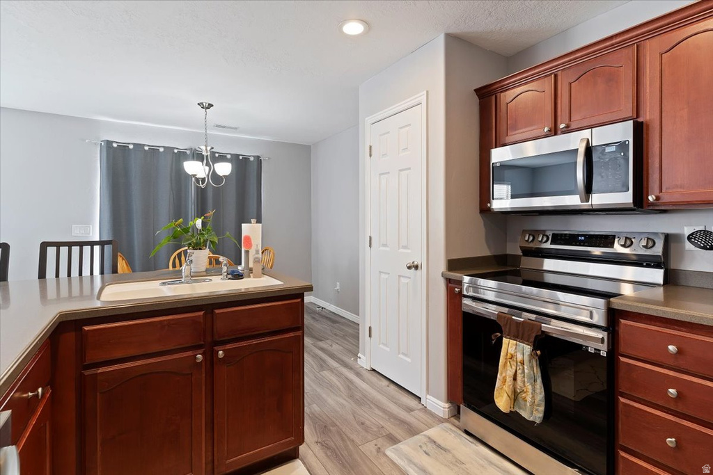 2434 N CHARLESTON AVE Harrisville, UT 84414