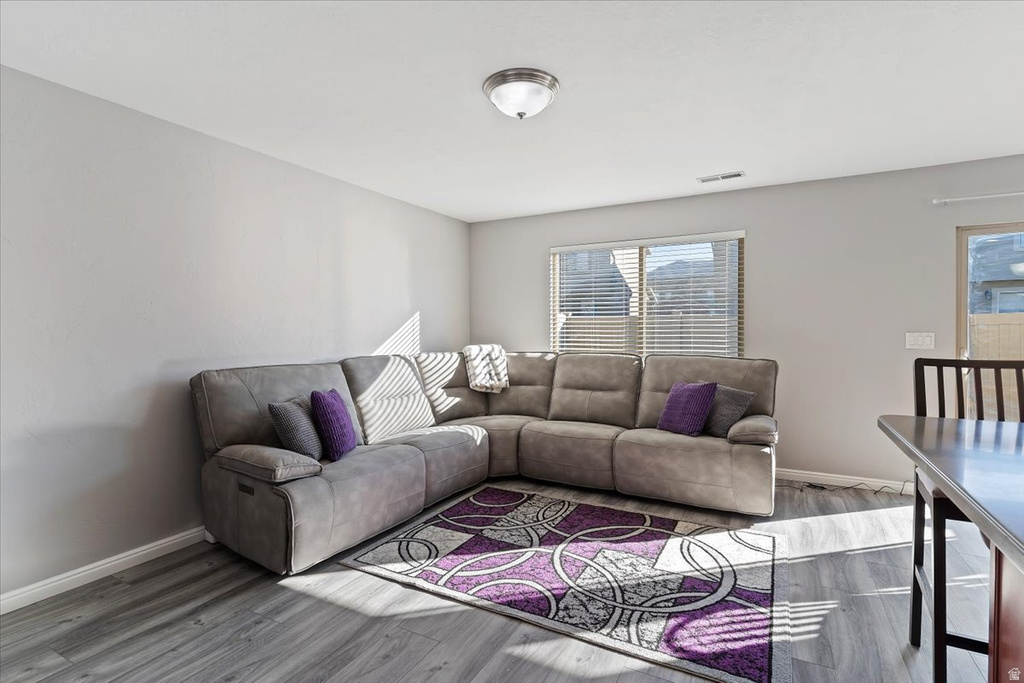 2434 N CHARLESTON AVE Harrisville, UT 84414