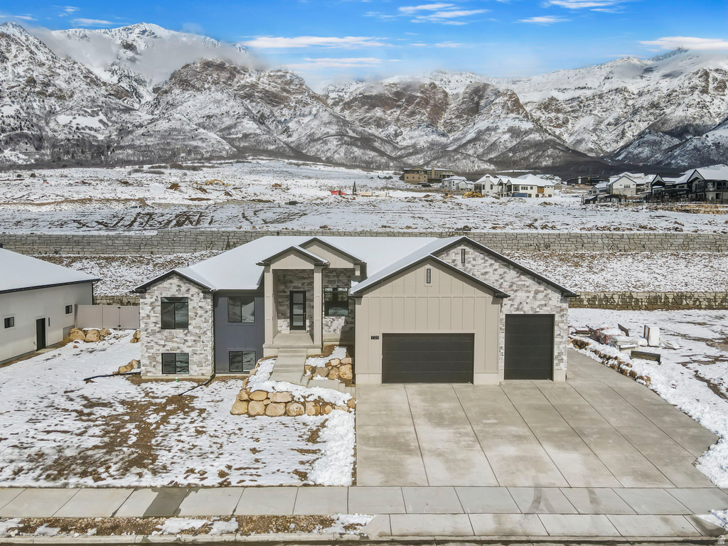 728 E MOUNTAIN ROAD North Ogden, UT 84414