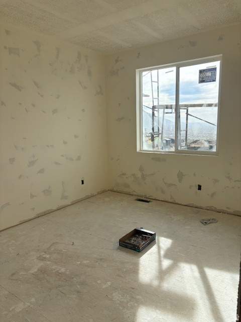 728 E MOUNTAIN ROAD North Ogden, UT 84414