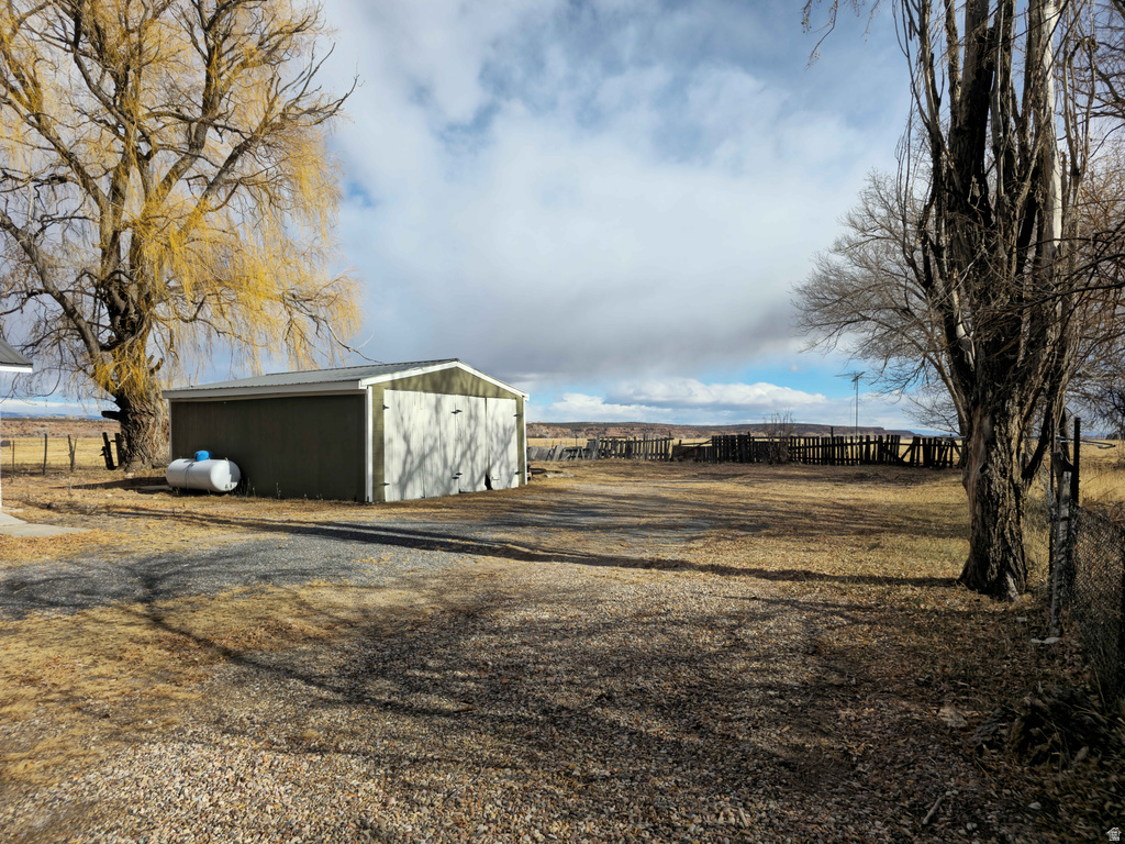 1725 UT-87 Bluebell, UT 84007