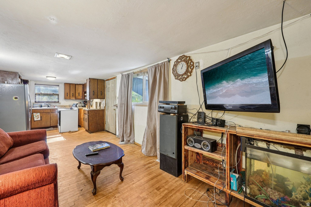 255 E 100 N Willard, UT 84340