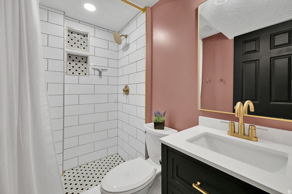 922 W 1420 N Clinton, UT 84015