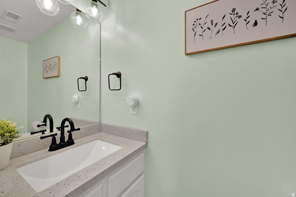 922 W 1420 N Clinton, UT 84015