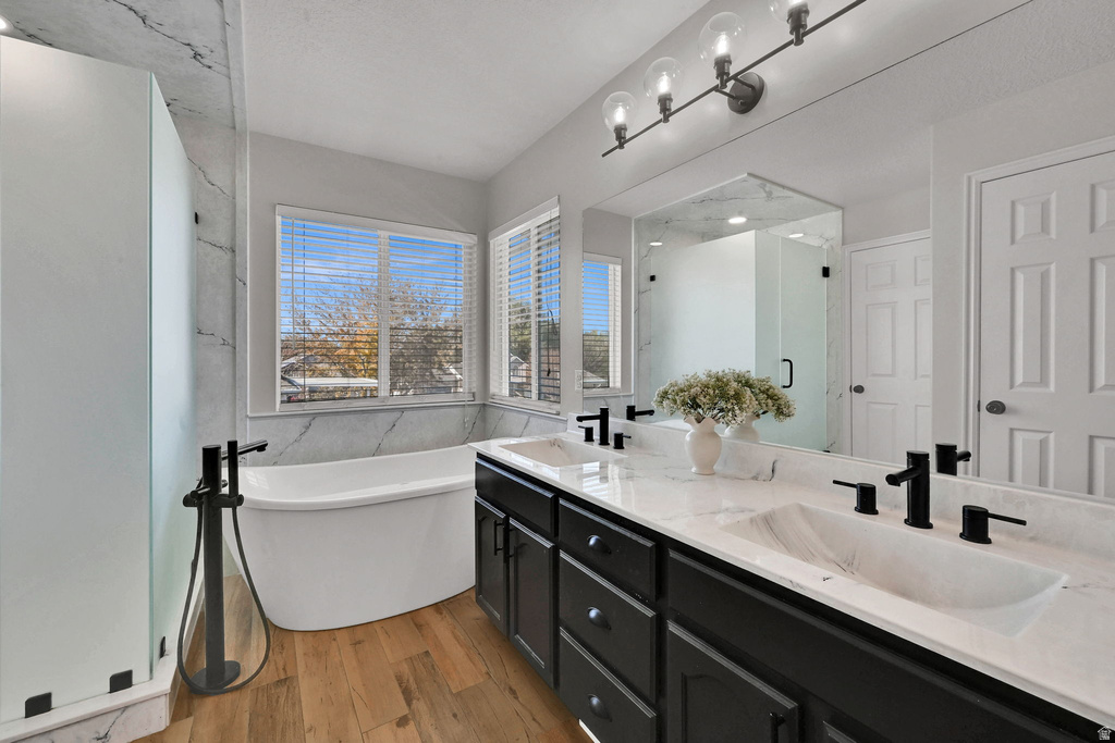 922 W 1420 N Clinton, UT 84015