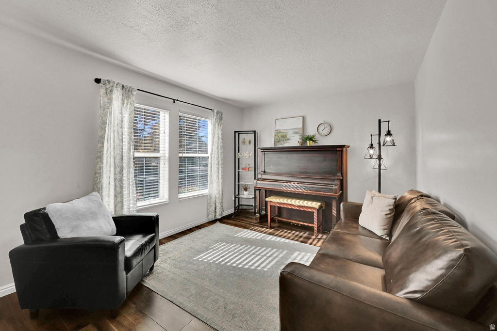 922 W 1420 N Clinton, UT 84015