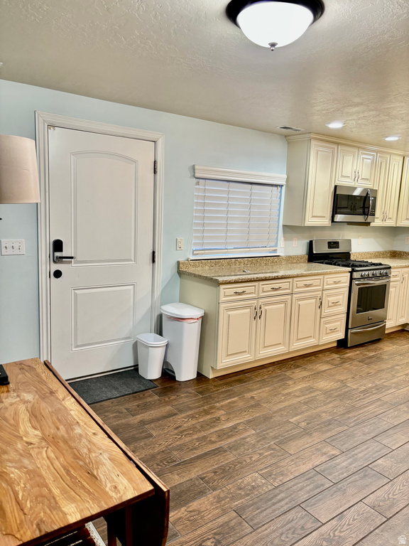 404 W 3700 N Provo, UT 84604