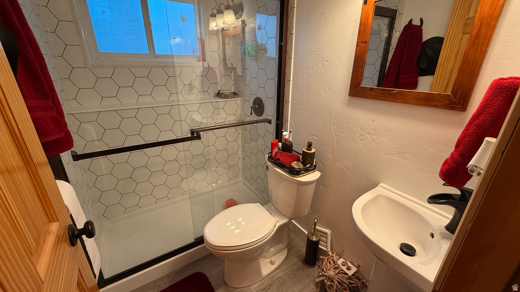 6490 W 3820 S West Valley City, UT 84128