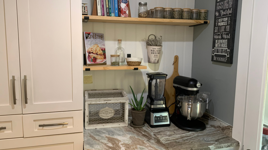 11415 S HAGAN RD Sandy, UT 84092