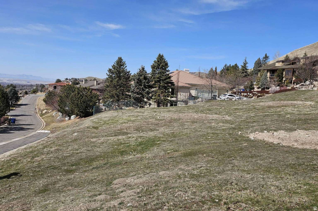 1632 E NEW BEDFORD DR Salt Lake City, UT 84103