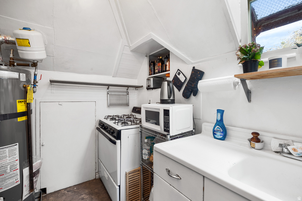 609 E 6TH AVE Salt Lake City, UT 84103