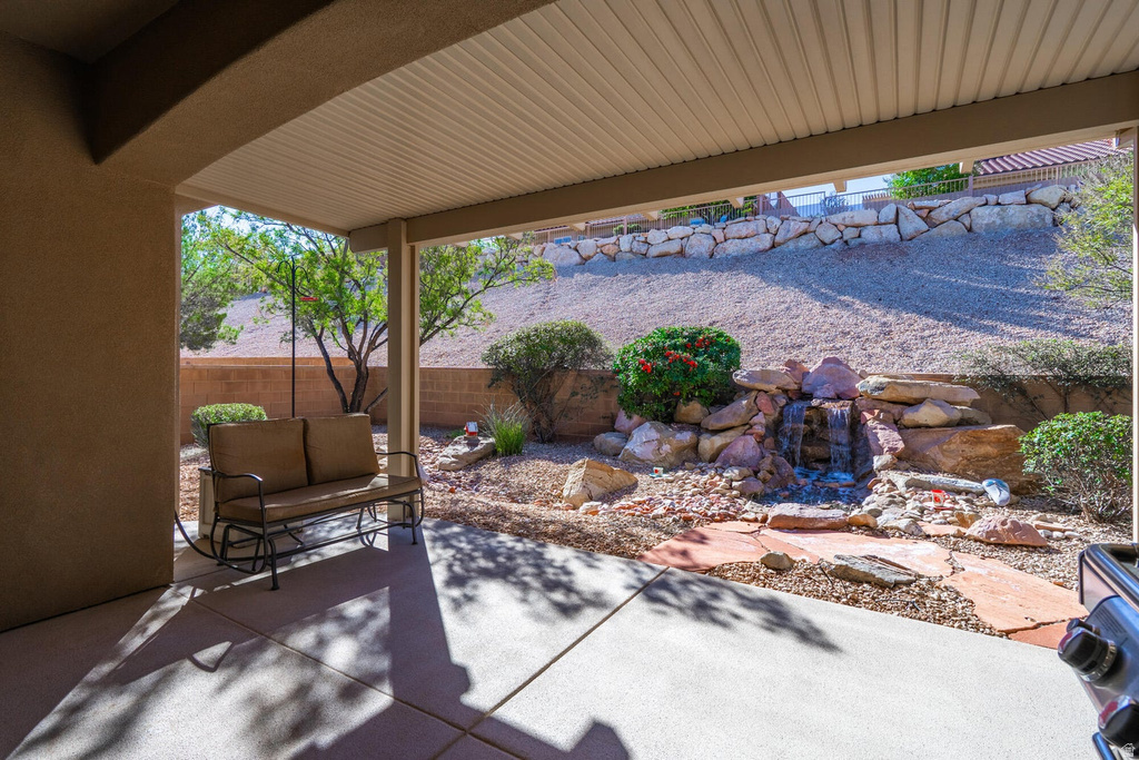 1695 W GARNET DR St George, UT 84790