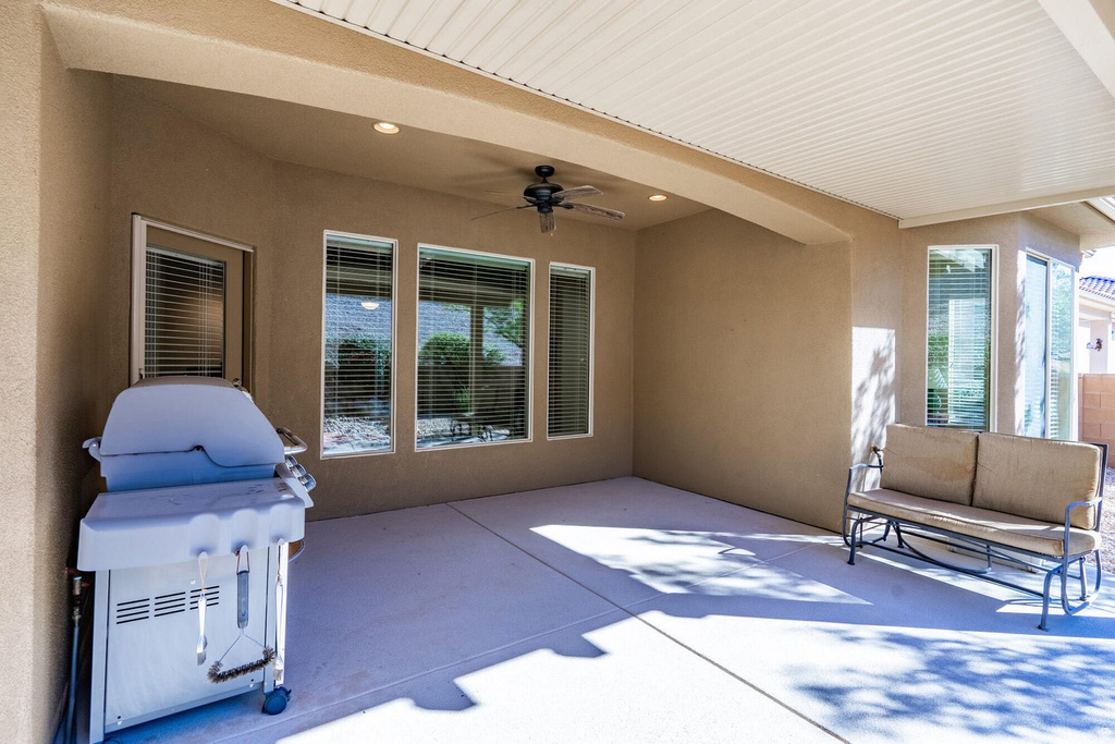 1695 W GARNET DR St George, UT 84790