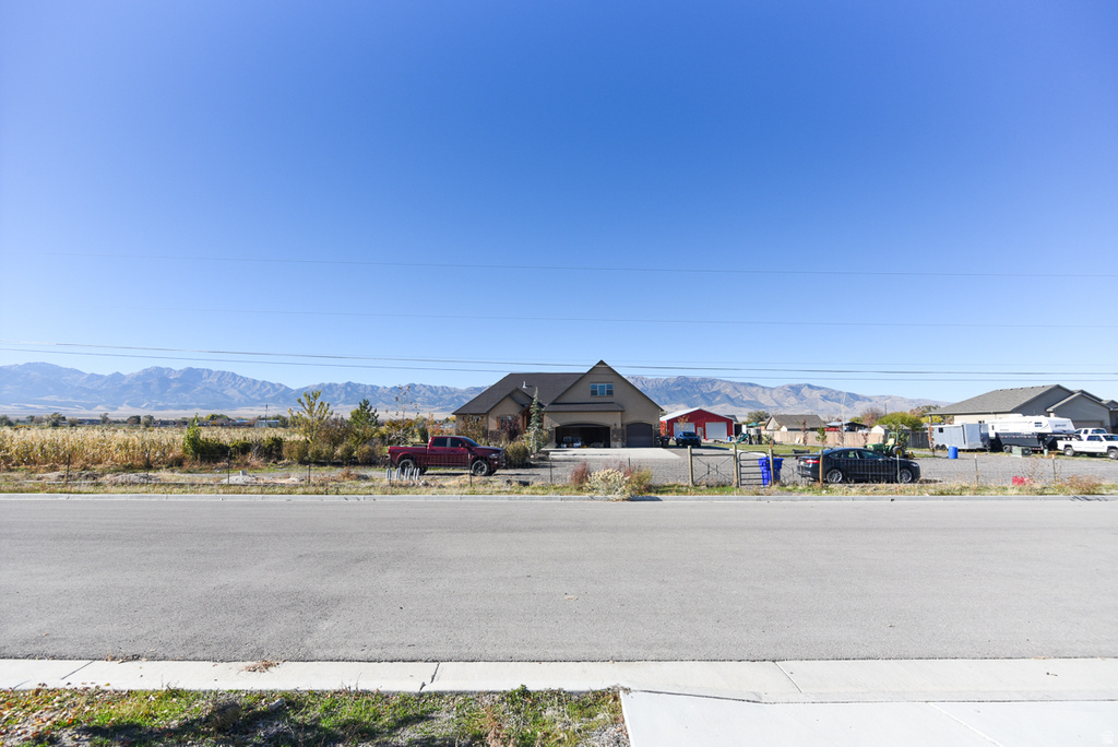 342 S BANISTER LN Grantsville, UT 84029
