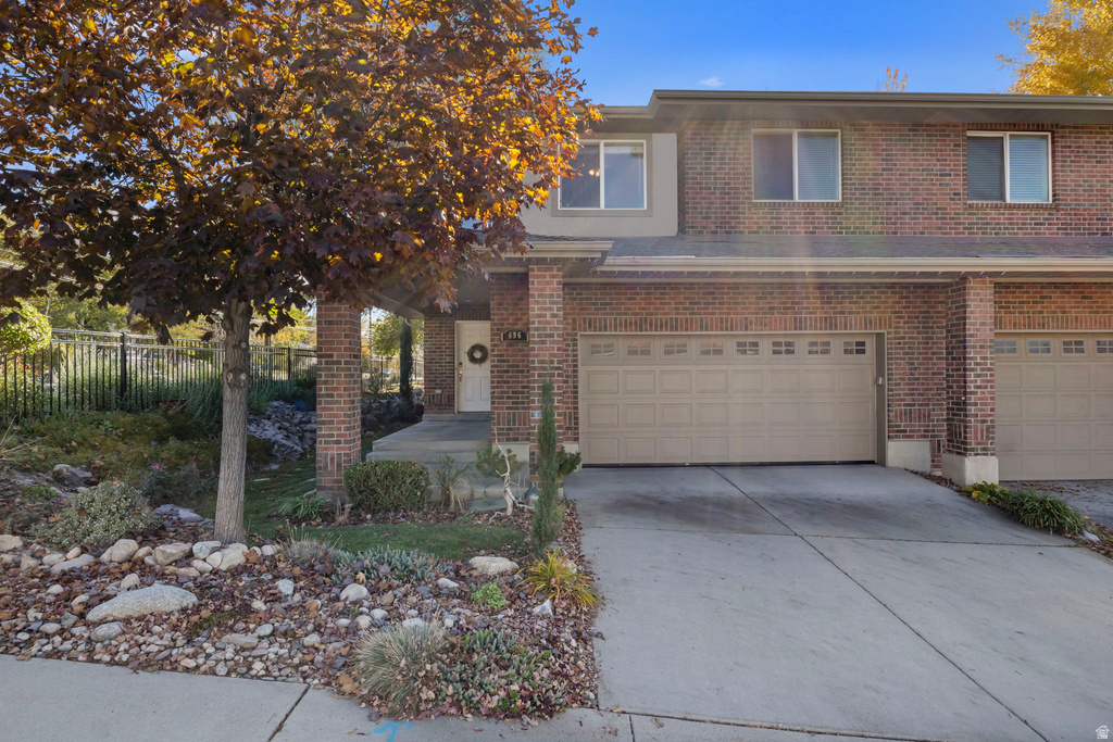 696 E UNION GARDEN CT Midvale, UT 84047