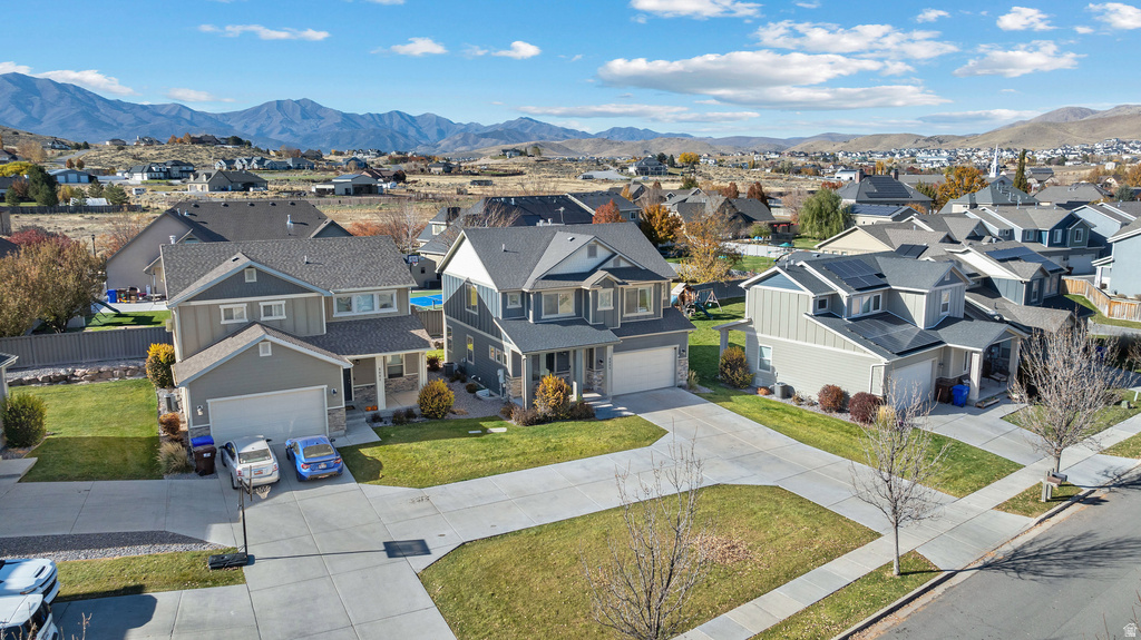 8085 N QUARTERMILE DR Eagle Mountain, UT 84005