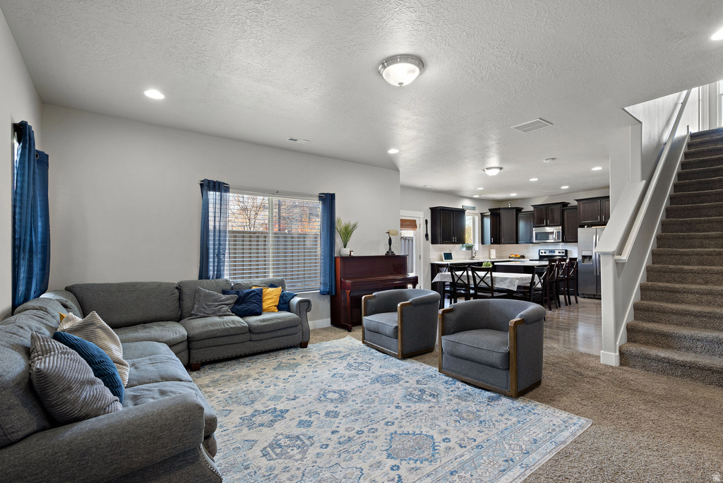 8085 N QUARTERMILE DR Eagle Mountain, UT 84005