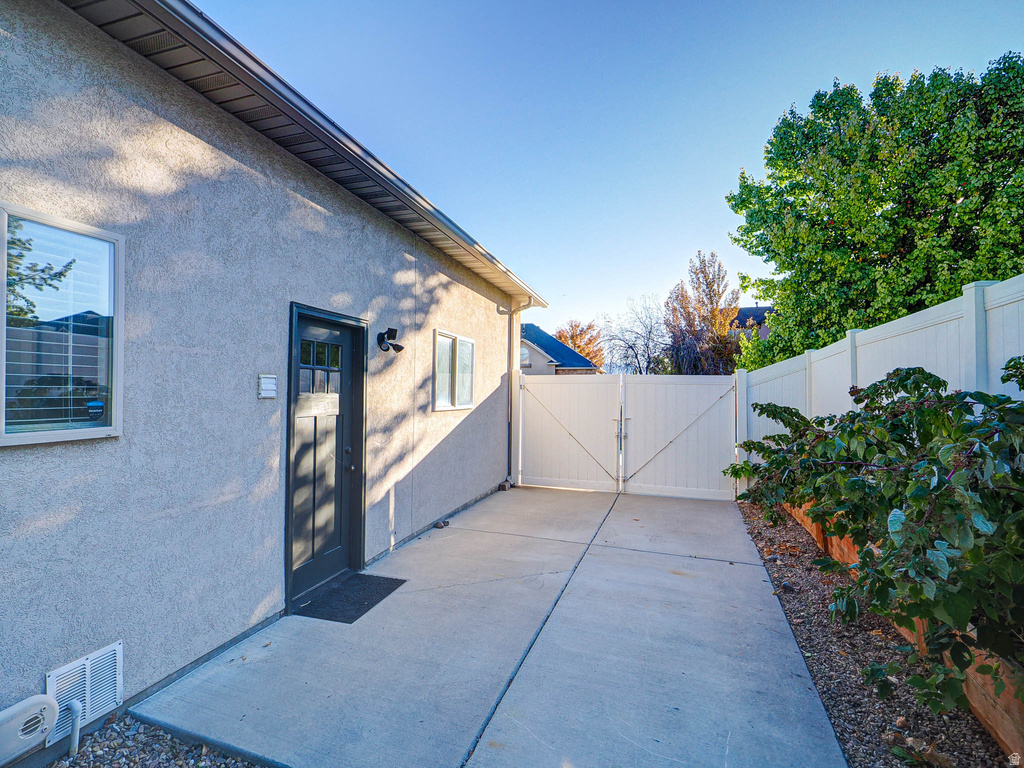 14328 S SUN BLOOM LN Herriman, UT 84096